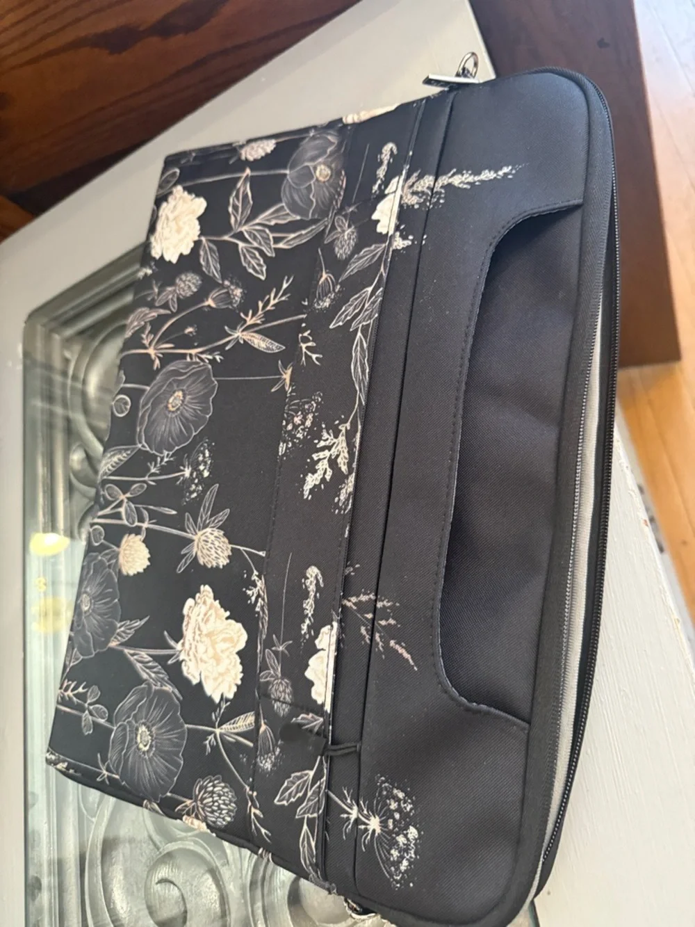 Mosiso 15.6” Botanical Black Floral Laptop Tote Crossbody Bag